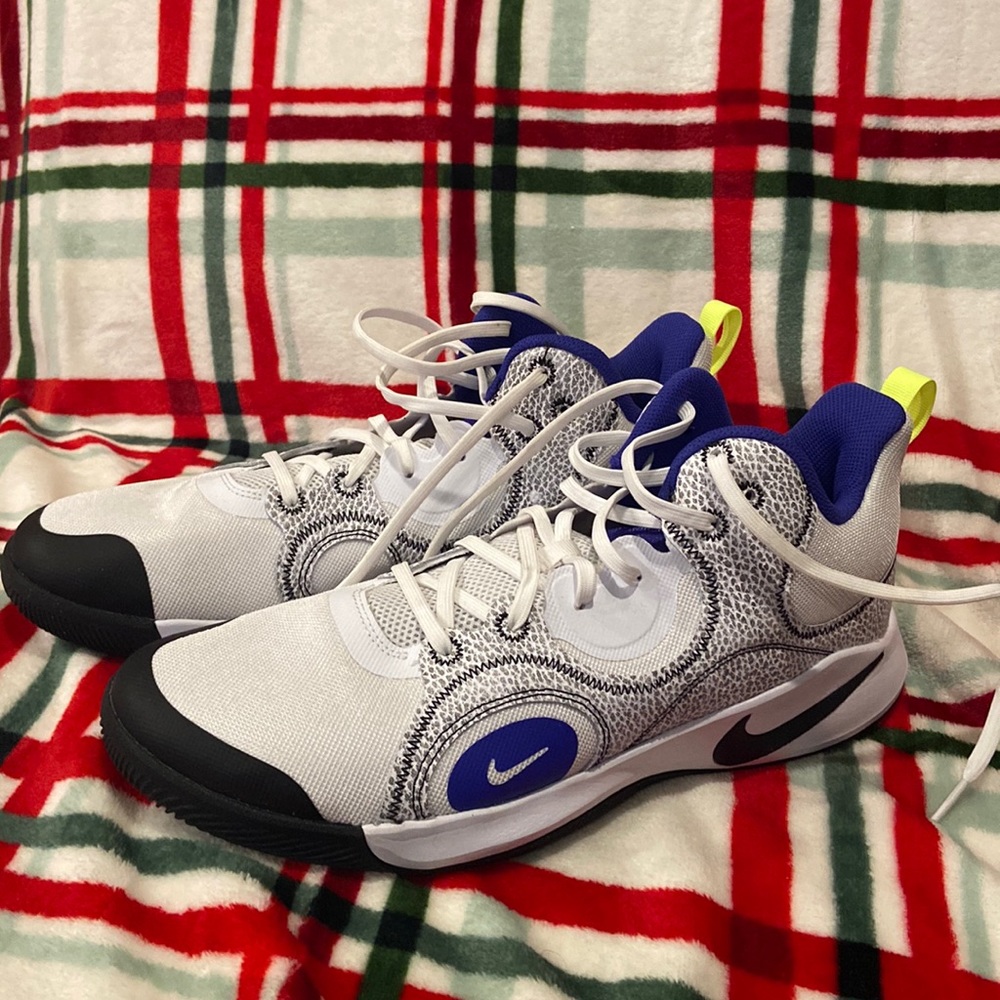 Nike Mens Basketball Shoes